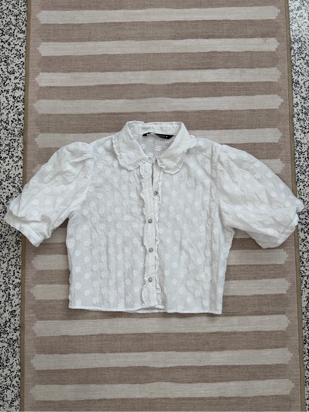 Zara White Swiss Dot Puff Sleeve Ruffle Crop Blouse Top Medium - Picture 2 of 9